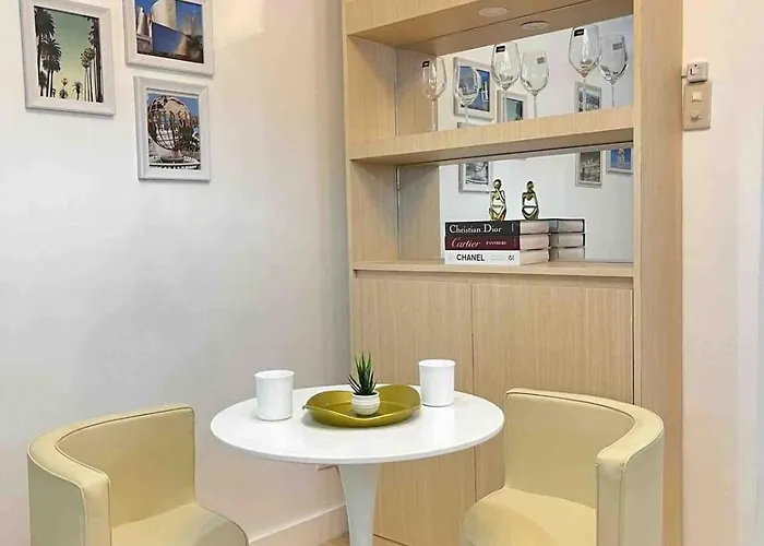 アパート Serendipity Cozy, Fast Wifi, Timog, Abs Cbn マニラ市