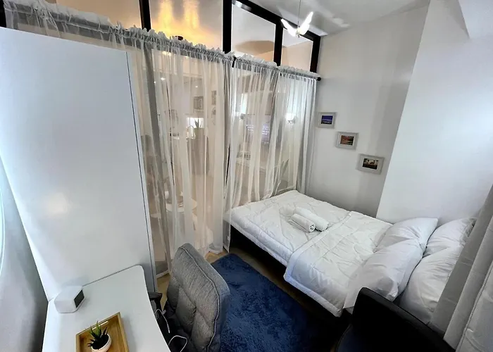 Serendipity Cozy, Fast Wifi, Timog, Abs Cbn Apartamento Manila