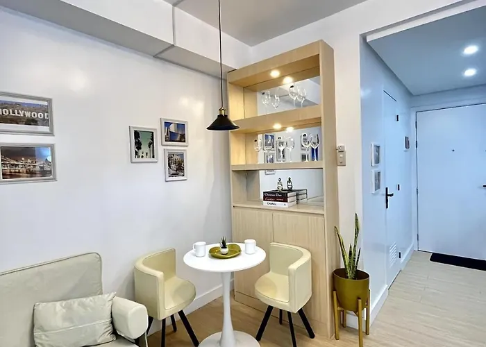 Apartamento Serendipity Cozy, Fast Wifi, Timog, Abs Cbn *